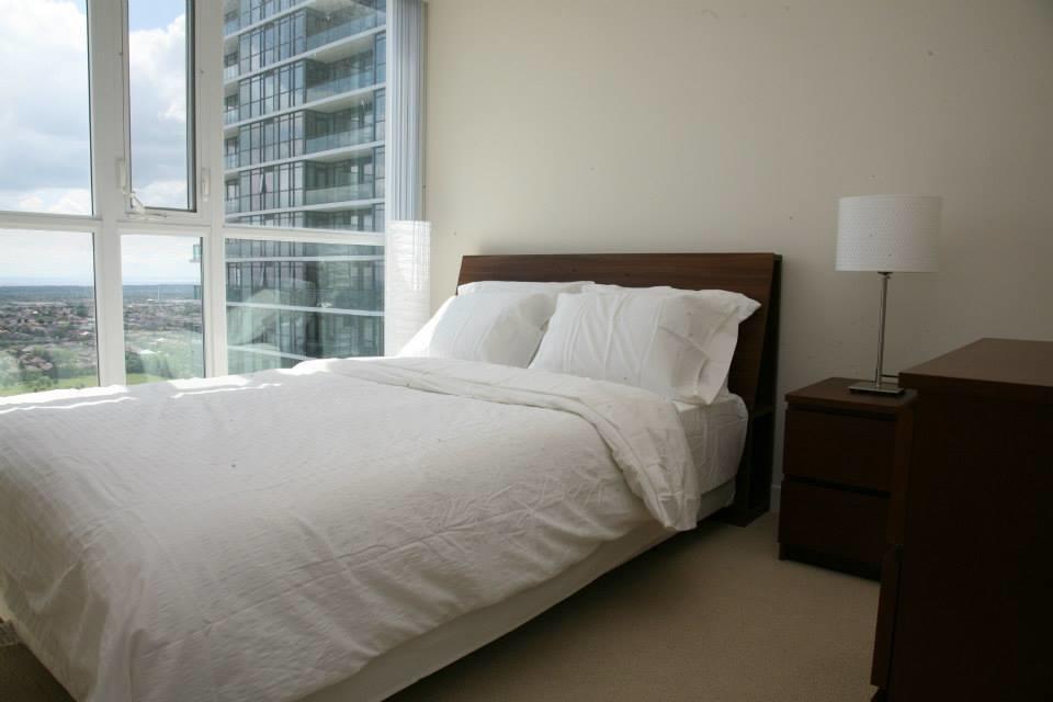 Accurate Plus Furnished Apartment- Brickstone Mews Mississauga Oda fotoğraf