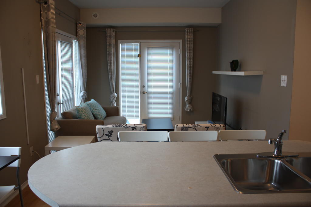 Accurate Plus Furnished Apartment- Brickstone Mews Mississauga Oda fotoğraf